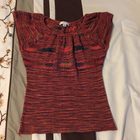 2/$10 John Paul Richards cap sleeve knit top - Picture 1 of 3